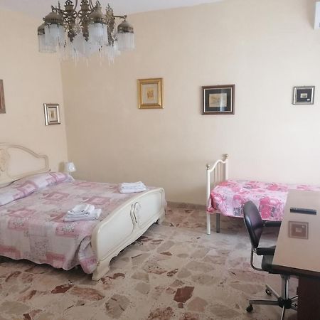 San Caloiru Home Naro Extérieur photo